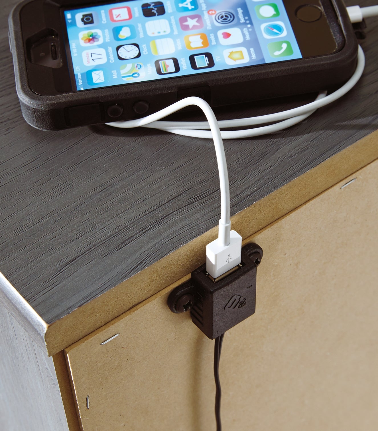 Lodanna Full Upholstered Panel Headboard Bed with Mirrored Dresser, Chest and Nightstand