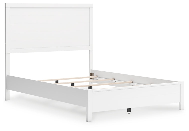 Binterglen Full Panel Bed with Dresser and Nightstand