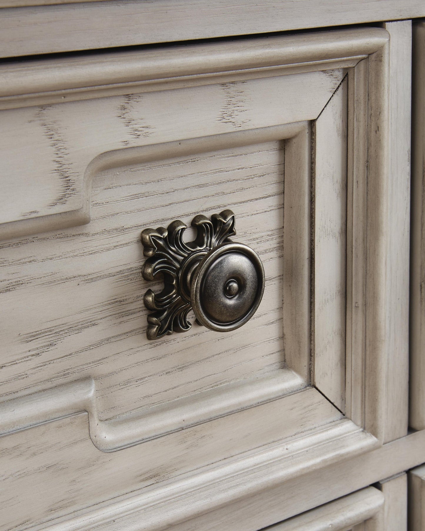 Bruchandi Dresser and Mirror