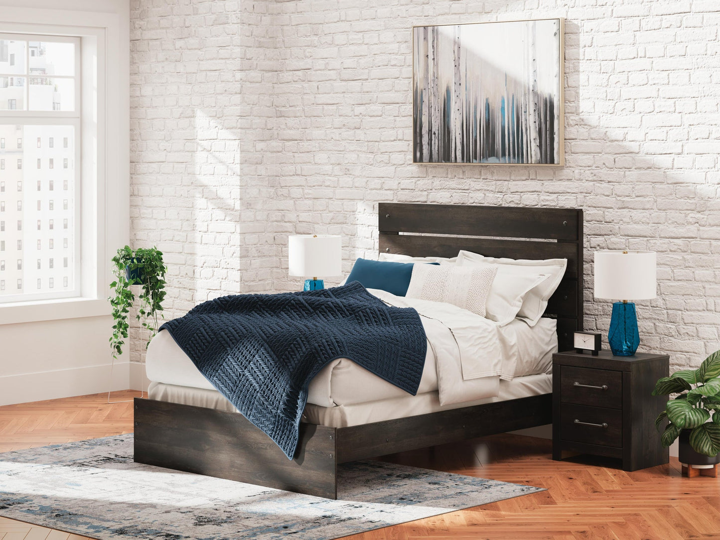 Hollivern Queen Panel Bed, Dresser and Mirror