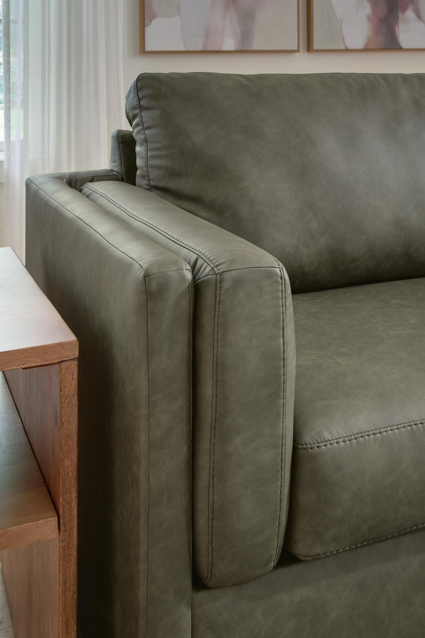 Hollis Studio Loveseat